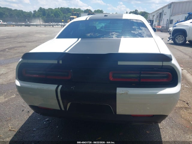 45431728 :رقم المزاد ، 2C3CDZBT2NH253745 vin ، 2022 Dodge Challenger R/t مزاد بيع
