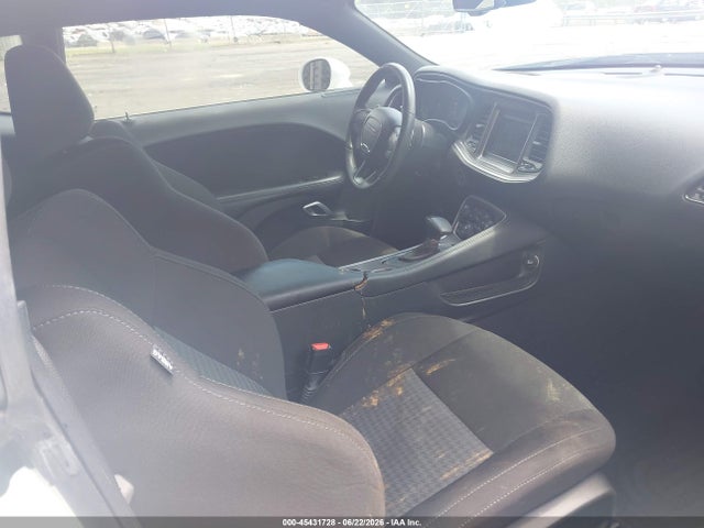 45431728 :رقم المزاد ، 2C3CDZBT2NH253745 vin ، 2022 Dodge Challenger R/t مزاد بيع