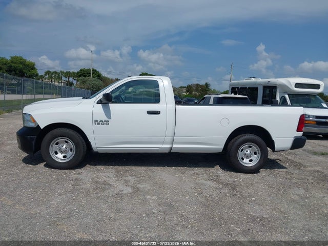 45431732 :رقم المزاد ، 3C6JR6DG1HG764734 vin ، 2017 Ram 1500 Tradesman  4x2 8' Box مزاد بيع
