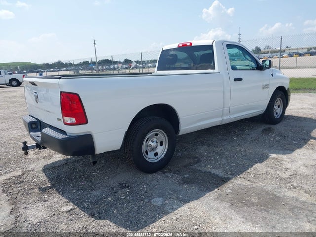 45431732 :رقم المزاد ، 3C6JR6DG1HG764734 vin ، 2017 Ram 1500 Tradesman  4x2 8' Box مزاد بيع