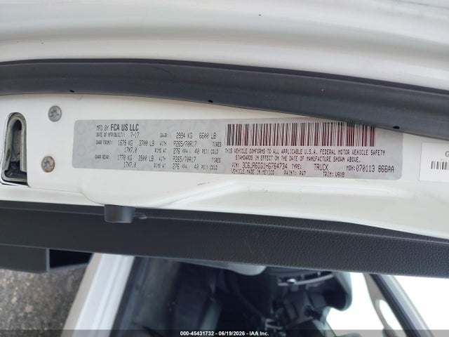 45431732 :رقم المزاد ، 3C6JR6DG1HG764734 vin ، 2017 Ram 1500 Tradesman  4x2 8' Box مزاد بيع