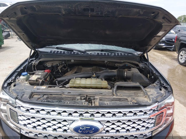 1FMJU1MT1KEA38048 Ford Expedition Platinum