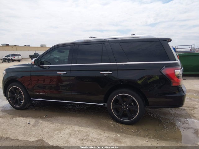 1FMJU1MT1KEA38048 Ford Expedition Platinum
