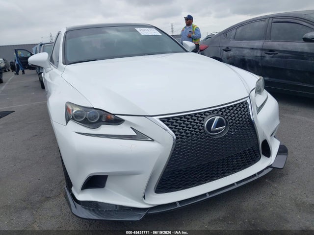 Lexus IS 200T 2016 JTHBA1D2XG5009761 Image 12