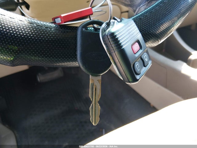 45431780 :رقم المزاد ، 1FMDU77K55UA52418 vin ، 2005 Ford Explorer Sport Trac Adrenalin/xls/xlt مزاد بيع