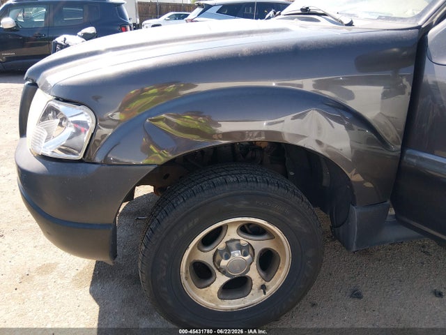 45431780 :رقم المزاد ، 1FMDU77K55UA52418 vin ، 2005 Ford Explorer Sport Trac Adrenalin/xls/xlt مزاد بيع