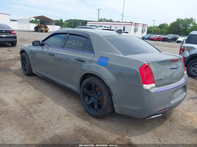 Продаж на аукціоні авто 2018 Chrysler 300 Limited, vin: 2C3CCAEG2JH149012, номер лоту: 45431788