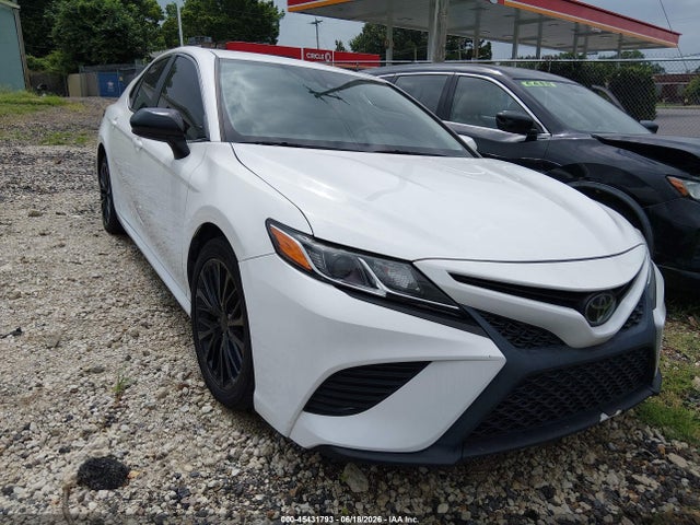 45431793 :رقم المزاد ، 4T1G11AK9LU360331 vin ، 2020 Toyota Camry Se مزاد بيع