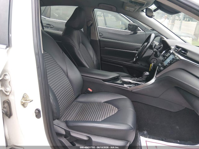 45431793 :رقم المزاد ، 4T1G11AK9LU360331 vin ، 2020 Toyota Camry Se مزاد بيع