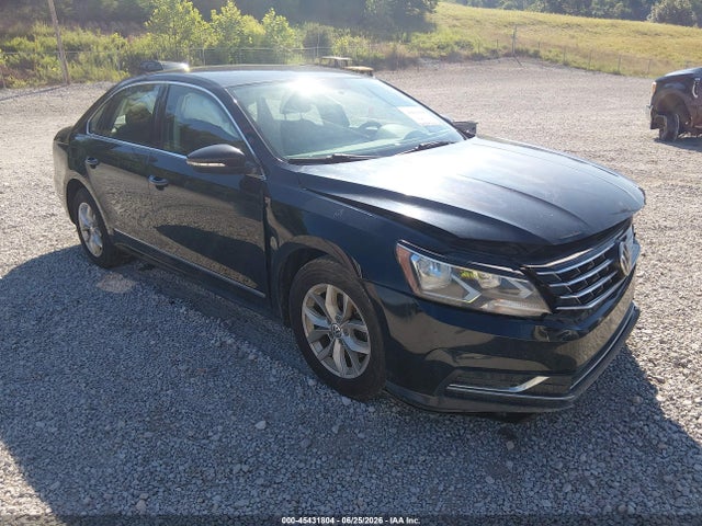 Aukcja sprzedaży 2017 Volkswagen Passat 1.8t S, vin: 1VWAT7A33HC016407, numer aukcji: 45431804