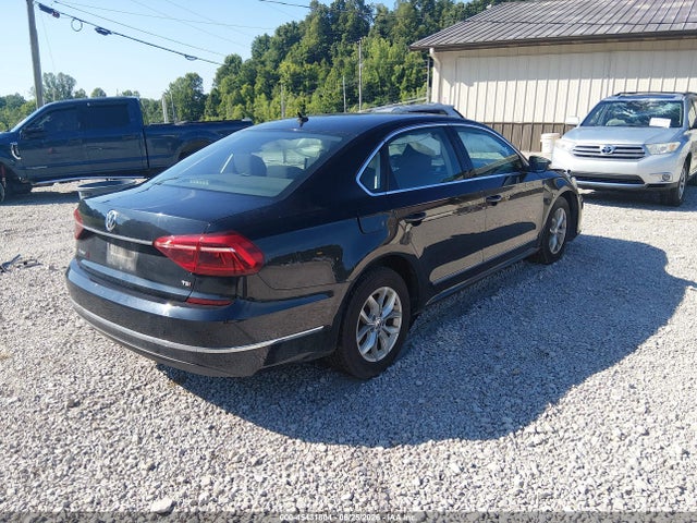 Продажа на аукционе авто 2017 Volkswagen Passat 1.8t S, vin: 1VWAT7A33HC016407, номер лота: 45431804