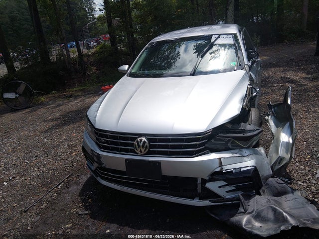 45431818 :رقم المزاد ، 1VWAA7A31JC027093 vin ، 2018 Volkswagen Passat 2.0t R-line/2.0t S مزاد بيع