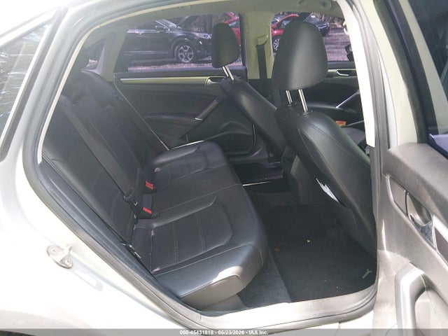 45431818 :رقم المزاد ، 1VWAA7A31JC027093 vin ، 2018 Volkswagen Passat 2.0t R-line/2.0t S مزاد بيع