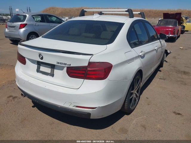 WBA3D3C5XEF099440 BMW 328D