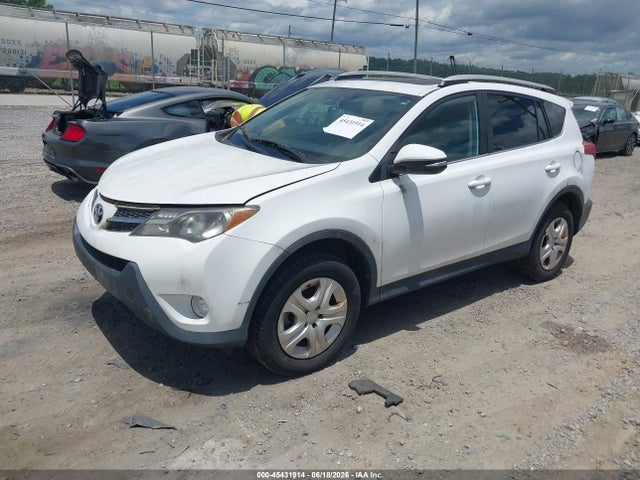 Toyota Rav4 Xle 2014 2T3RFREV0EW165659 Image 2