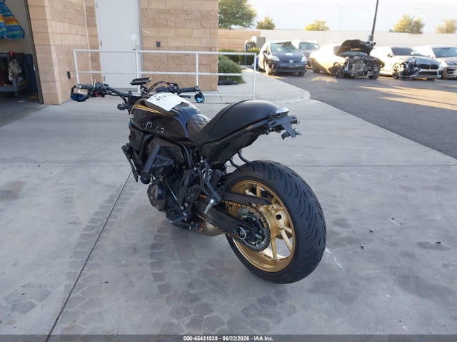 Yamaha Mtm690 2024 JYARM42Y5RA001153 Image 3