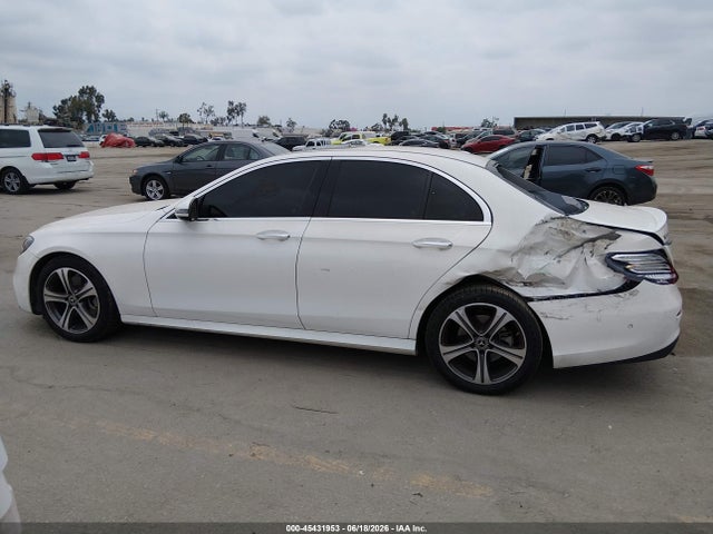 Mercedes-Benz E 300 2018 WDDZF4JB5JA395159 Image 13