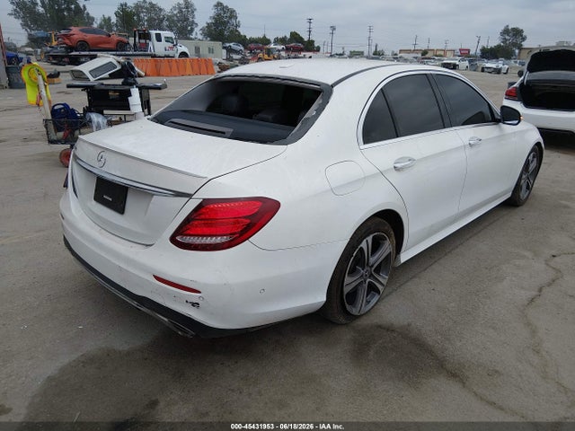 Mercedes-Benz E 300 2018 WDDZF4JB5JA395159 Image 4
