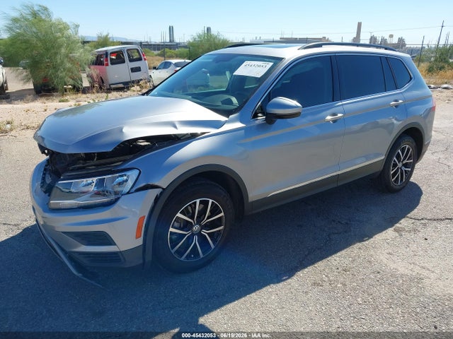 3VV3B7AX1MM090601 Volkswagen Tiguan 2.0t Se/2.0t Se R-line Black/2.0t Sel