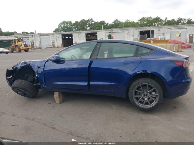 Продажа на аукционе авто 2023 Tesla Model 3 Rear-wheel Drive, vin: 5YJ3E1EAXPF508512, номер лота: 45432061