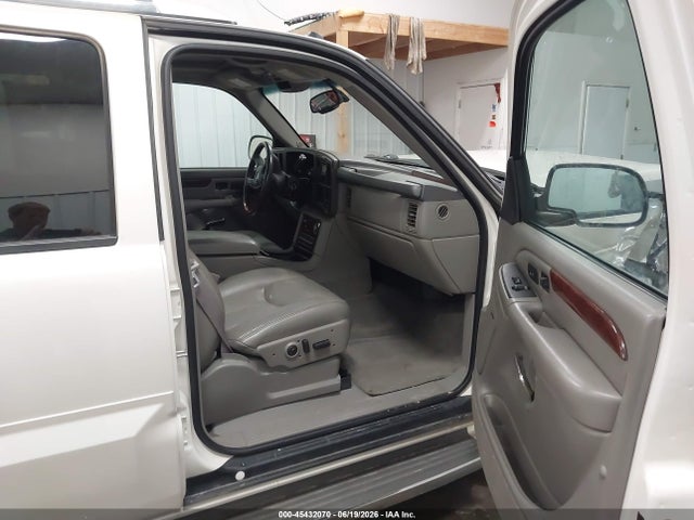 45432070 :رقم المزاد ، 3GYEK62N15G145055 vin ، 2005 Cadillac Escalade Ext Standard مزاد بيع