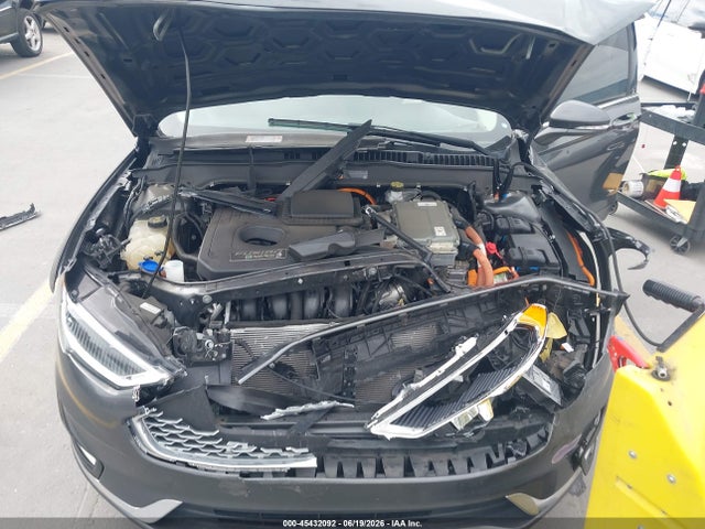 45432092 :رقم المزاد ، 3FA6P0SU9KR201796 vin ، 2019 Ford Fusion Energi Titanium مزاد بيع
