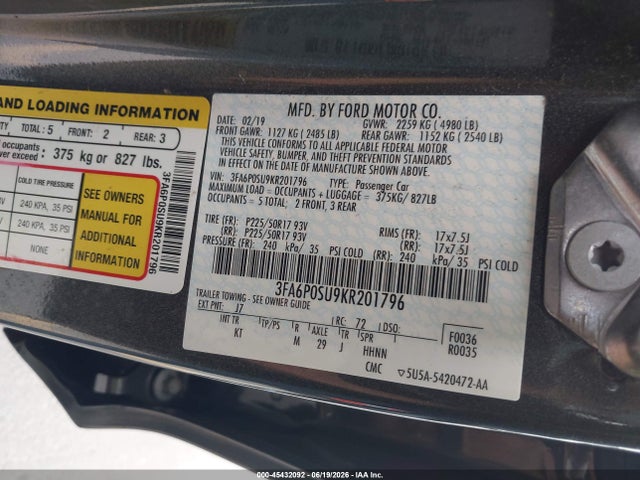 45432092 :رقم المزاد ، 3FA6P0SU9KR201796 vin ، 2019 Ford Fusion Energi Titanium مزاد بيع