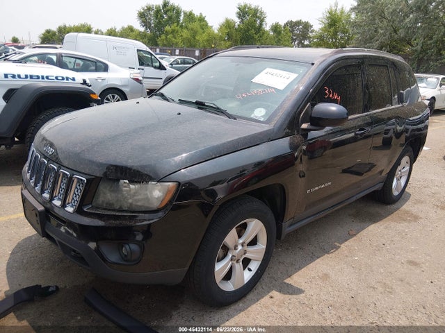 Jeep Compass Latitude 2014 1C4NJDEB6ED698103 Image 2