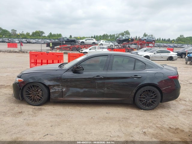 Продаж на аукціоні авто 2017 Alfa Romeo Giulia Rwd, vin: ZARFAEBN6H7546128, номер лоту: 45432131