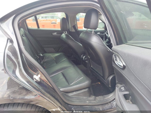 Продаж на аукціоні авто 2017 Alfa Romeo Giulia Rwd, vin: ZARFAEBN6H7546128, номер лоту: 45432131