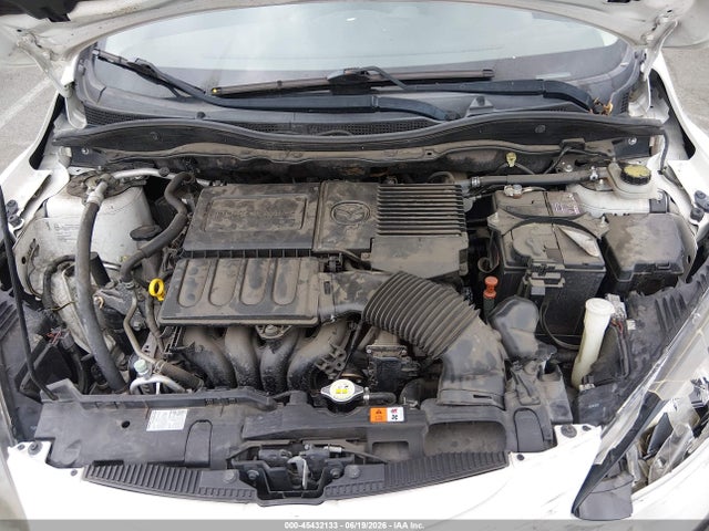 JM1DE1KZ3E0178853 Mazda Mazda2 Sport