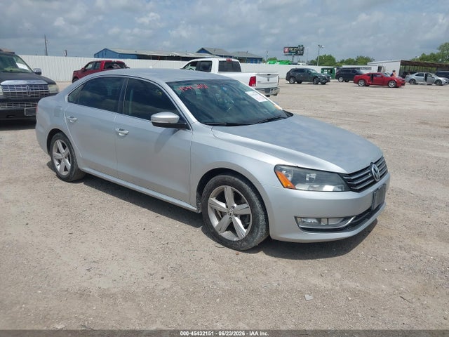 45432151 :رقم المزاد ، 1VWAS7A3XFC082310 vin ، 2015 Volkswagen Passat 1.8t Limited Edition مزاد بيع