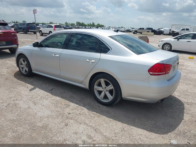 45432151 :رقم المزاد ، 1VWAS7A3XFC082310 vin ، 2015 Volkswagen Passat 1.8t Limited Edition مزاد بيع