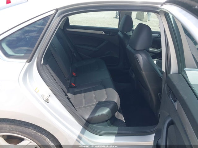 45432151 :رقم المزاد ، 1VWAS7A3XFC082310 vin ، 2015 Volkswagen Passat 1.8t Limited Edition مزاد بيع