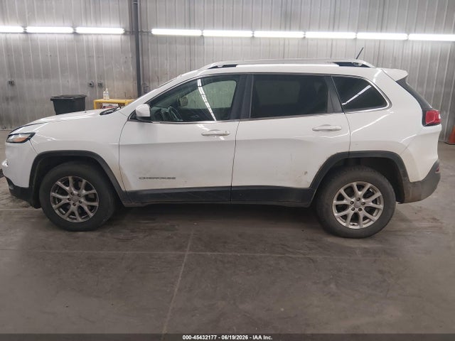 Продаж на аукціоні авто 2015 Jeep Cherokee Latitude, vin: 1C4PJMCS4FW504783, номер лоту: 45432177