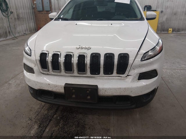 Продаж на аукціоні авто 2015 Jeep Cherokee Latitude, vin: 1C4PJMCS4FW504783, номер лоту: 45432177