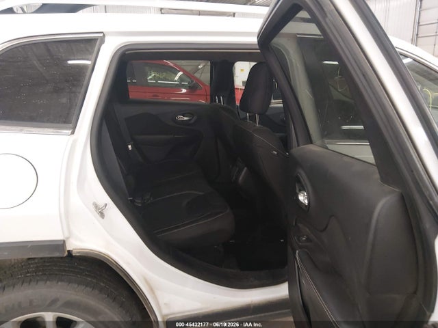 Продаж на аукціоні авто 2015 Jeep Cherokee Latitude, vin: 1C4PJMCS4FW504783, номер лоту: 45432177
