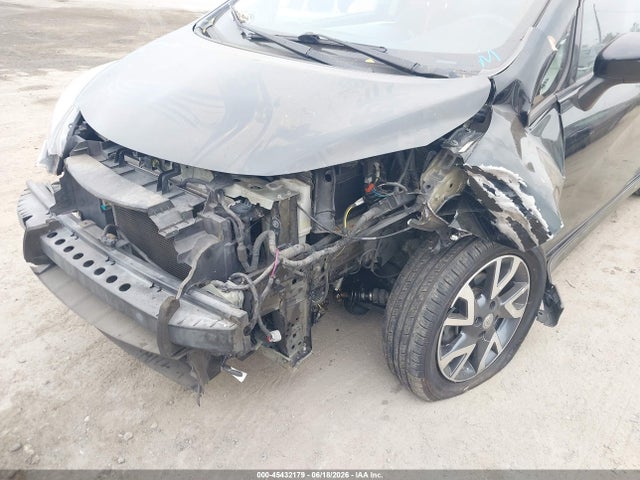 2015 Nissan Versa Note Sr მანქანა იყიდება აუქციონზე, vin: 3N1CE2CP6FL435638, აუქციონის ნომერი: 45432179