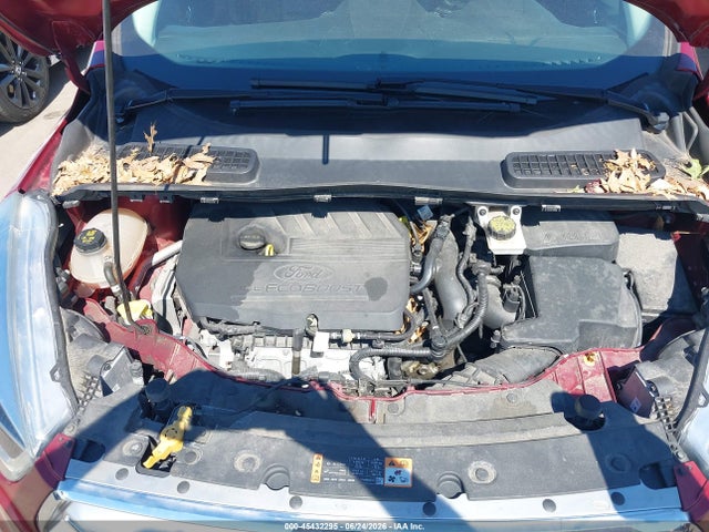 45432295 :رقم المزاد ، 1FMCU0JD2HUC64372 vin ، 2017 Ford Escape Titanium مزاد بيع