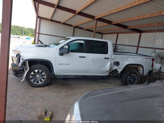 1GC4YME73NF104025 Chevrolet Silverado 2500hd 4wd Standard Bed Custom