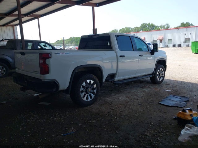 1GC4YME73NF104025 Chevrolet Silverado 2500hd 4wd Standard Bed Custom
