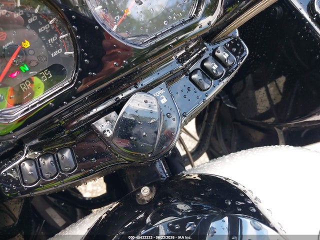 Harley-Davidson FLTRXSE 2020 1HD1TCL1XLB957826 Image 11