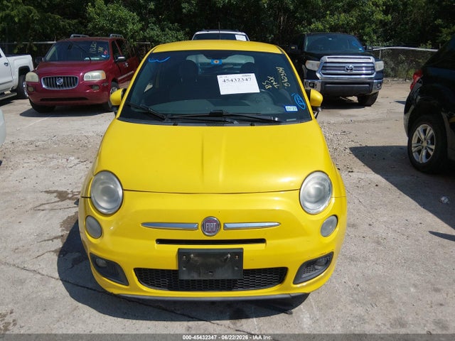 Продажа на аукционе авто 2015 Fiat 500 Sport, vin: 3C3CFFBR8FT562304, номер лота: 45432347