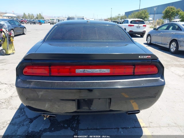 2C3CDYDJ5EH143438 Dodge Challenger Srt8 Core