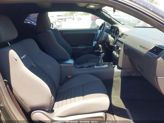 2C3CDYDJ5EH143438 Dodge Challenger Srt8 Core