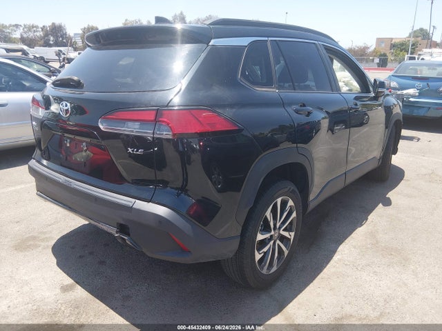 Toyota Corolla Cross Xle 2024 7MUDAAAG5RV075809 Image 4