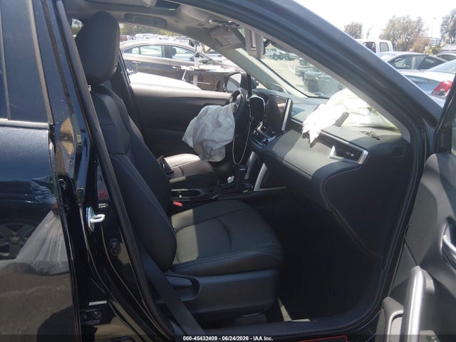 Toyota Corolla Cross Xle 2024 7MUDAAAG5RV075809 Image 5