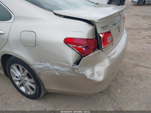 45432415 :رقم المزاد ، JTHBK1EG3B2423420 vin ، 2011 Lexus Es 350 مزاد بيع