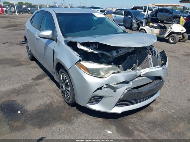 Toyota COROLLA LE 2016 5YFBURHE2GP399897 Image 1