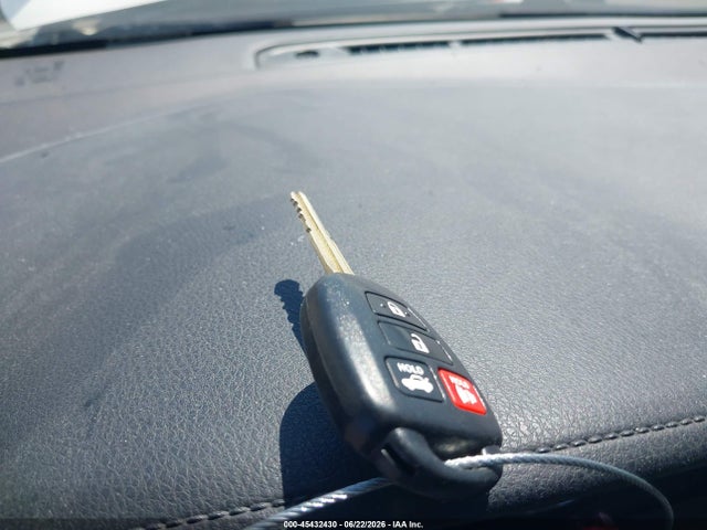 Toyota COROLLA LE 2016 5YFBURHE2GP399897 Image 11
